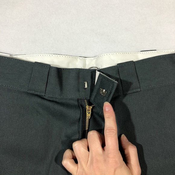 NEW Dickies Mens 32 Twill Work Shorts Loose Fit 13" Inseam Gray #42283 NWT - Picture 3 of 12